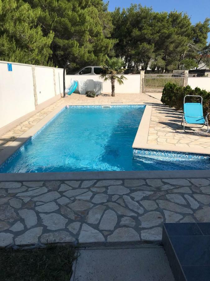 Villa Santa Barbara Врси Екстериор снимка