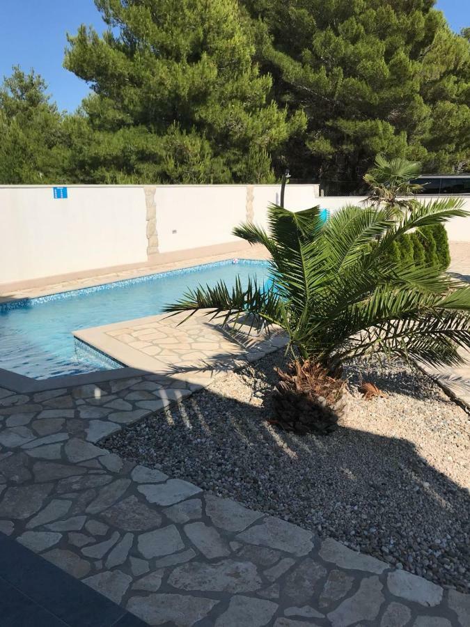 Villa Santa Barbara Врси Екстериор снимка