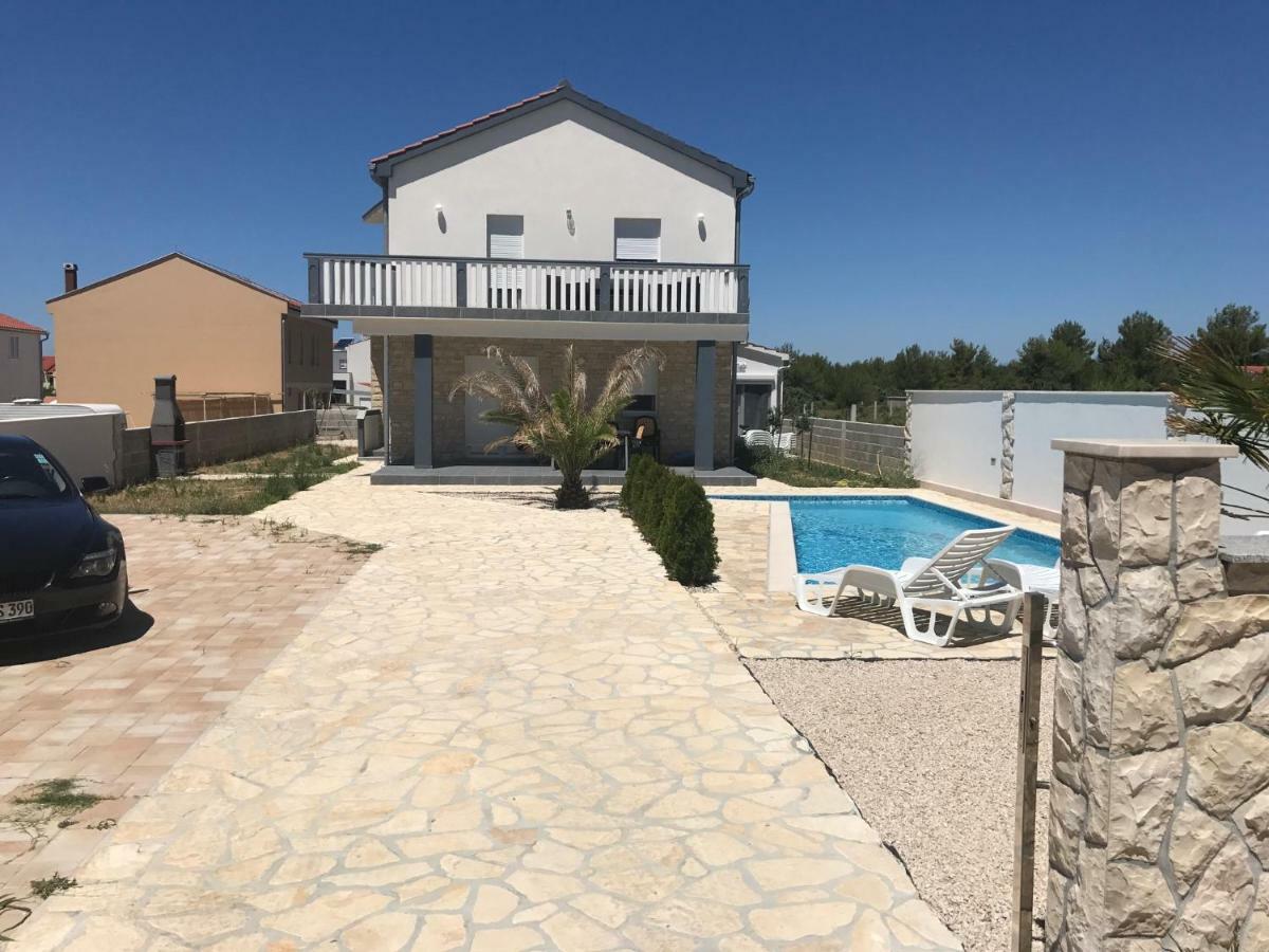 Villa Santa Barbara Врси Екстериор снимка