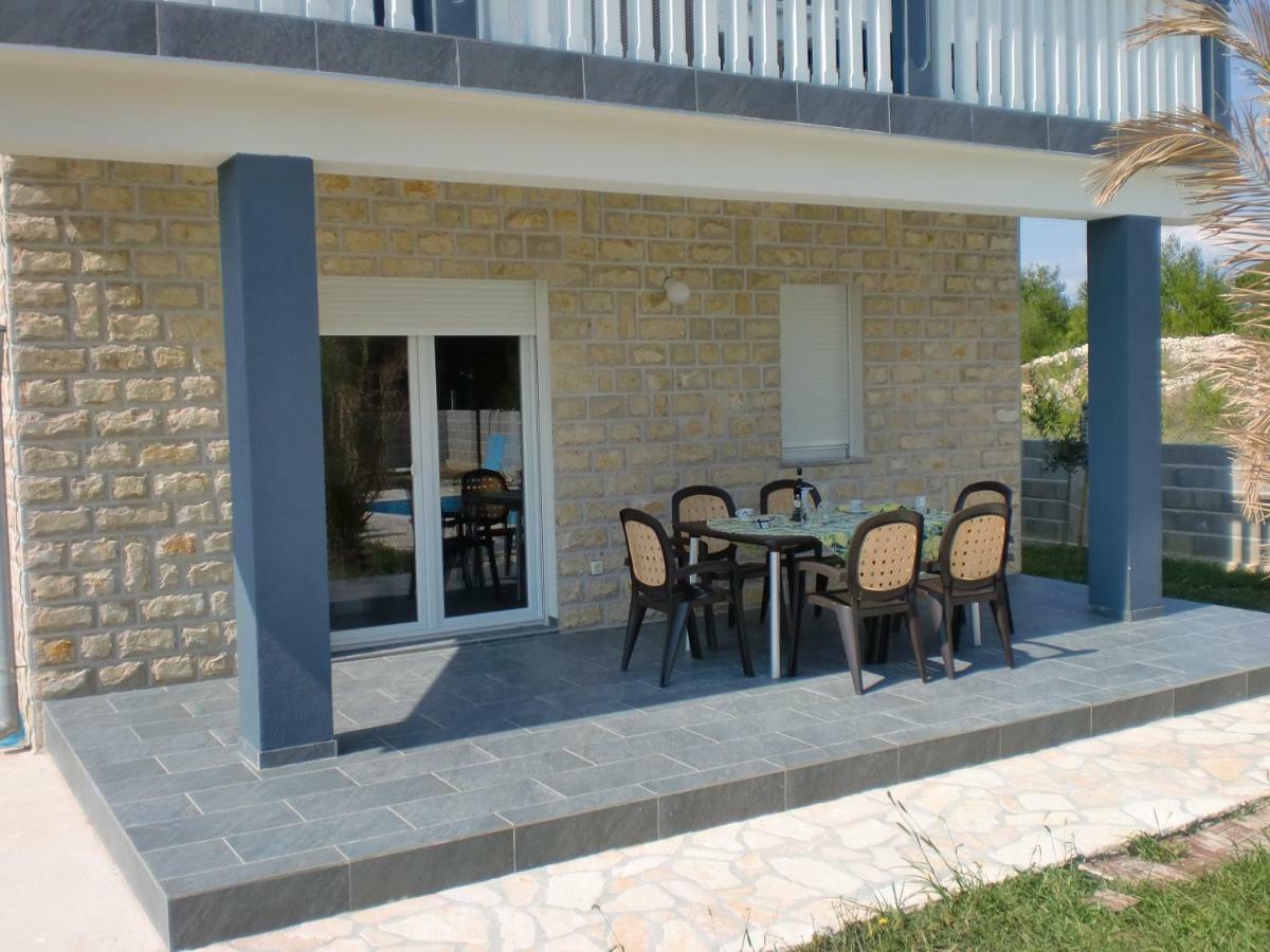 Villa Santa Barbara Врси Екстериор снимка