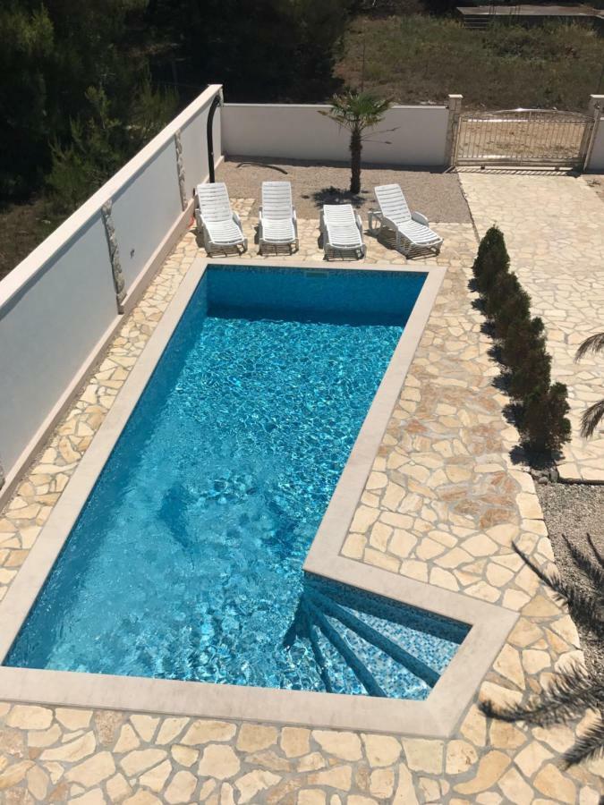 Villa Santa Barbara Врси Екстериор снимка